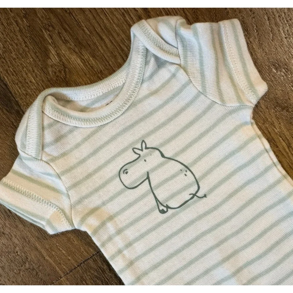 Carters preemie baby